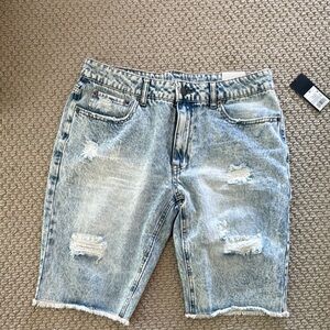 NWT Distressed Light Blue Denim Jorts Shorts, 34